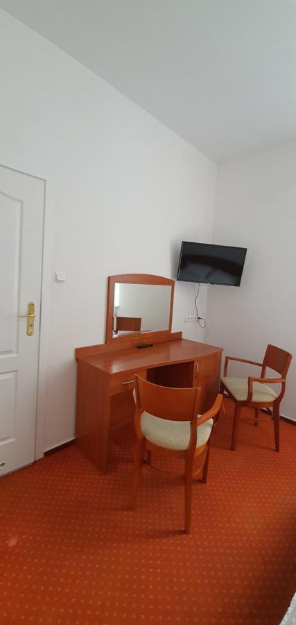 Hostel Ratuszowy Bydgoszcz Esterno foto